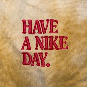 Nike Sweater Large - yellow